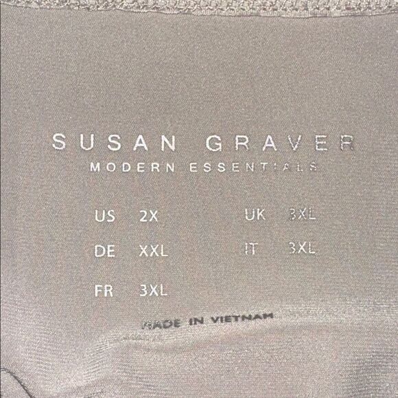 Susan Graver Modern Essential Top Size 2X Liquid Knit Short Sleeve - Picture 8 of 9